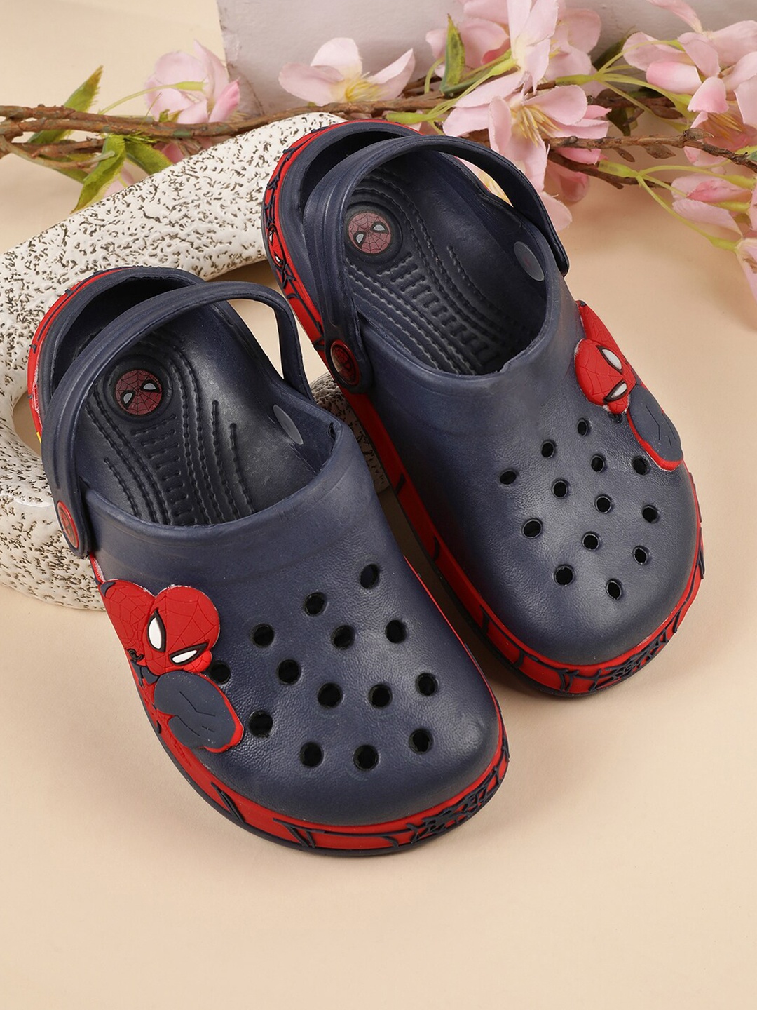 

Kids Ville Boys Spider-Man Printed Sliders, Navy blue