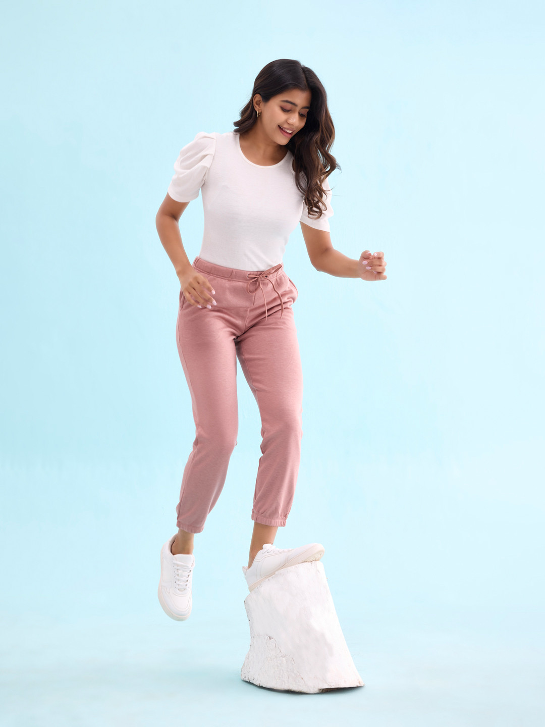 

Go Colors Women Mid-Rise Fleece Ultra Warm Joggers, Pink