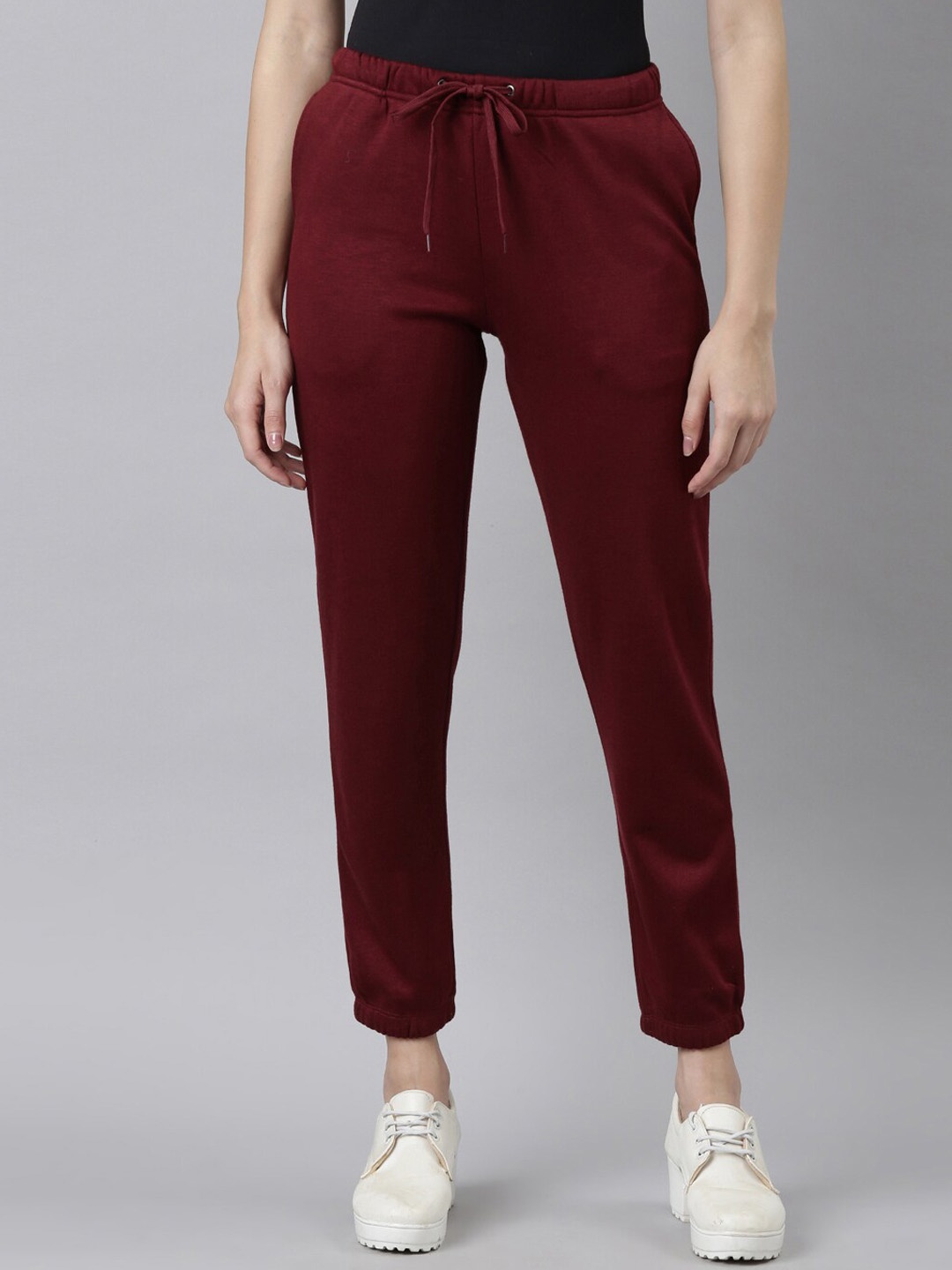 

Go Colors Women Mid-Rise Ultra Warm Fleece Relaxed-Fit Jogger, Maroon