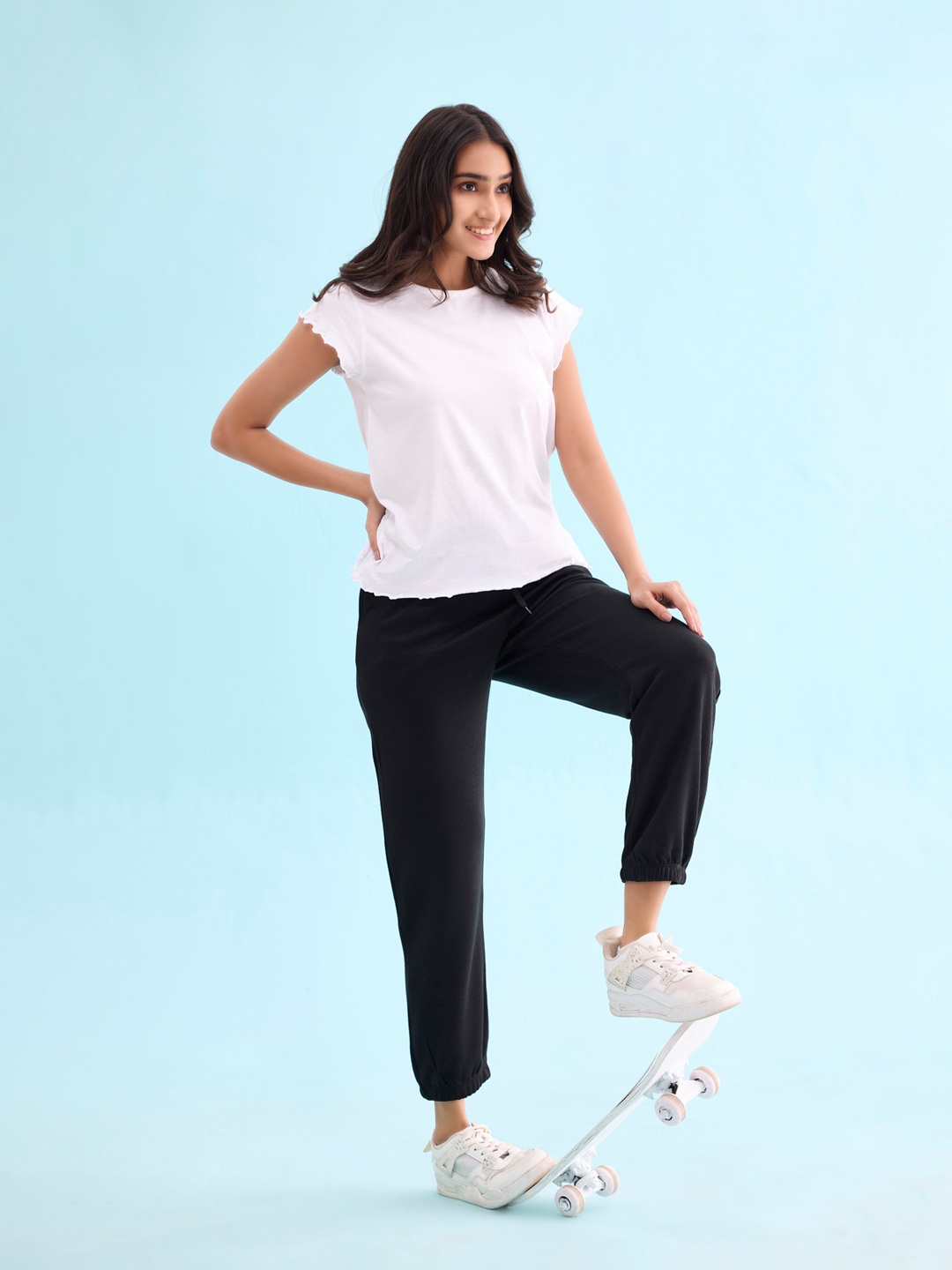 Go Colors Women Mid-Rise Ultra Warm Fleece Jogger, Black