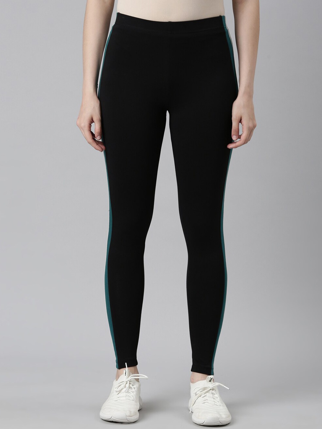 

Go Colors Striped Ankle-Length Cotton Leggings, Black