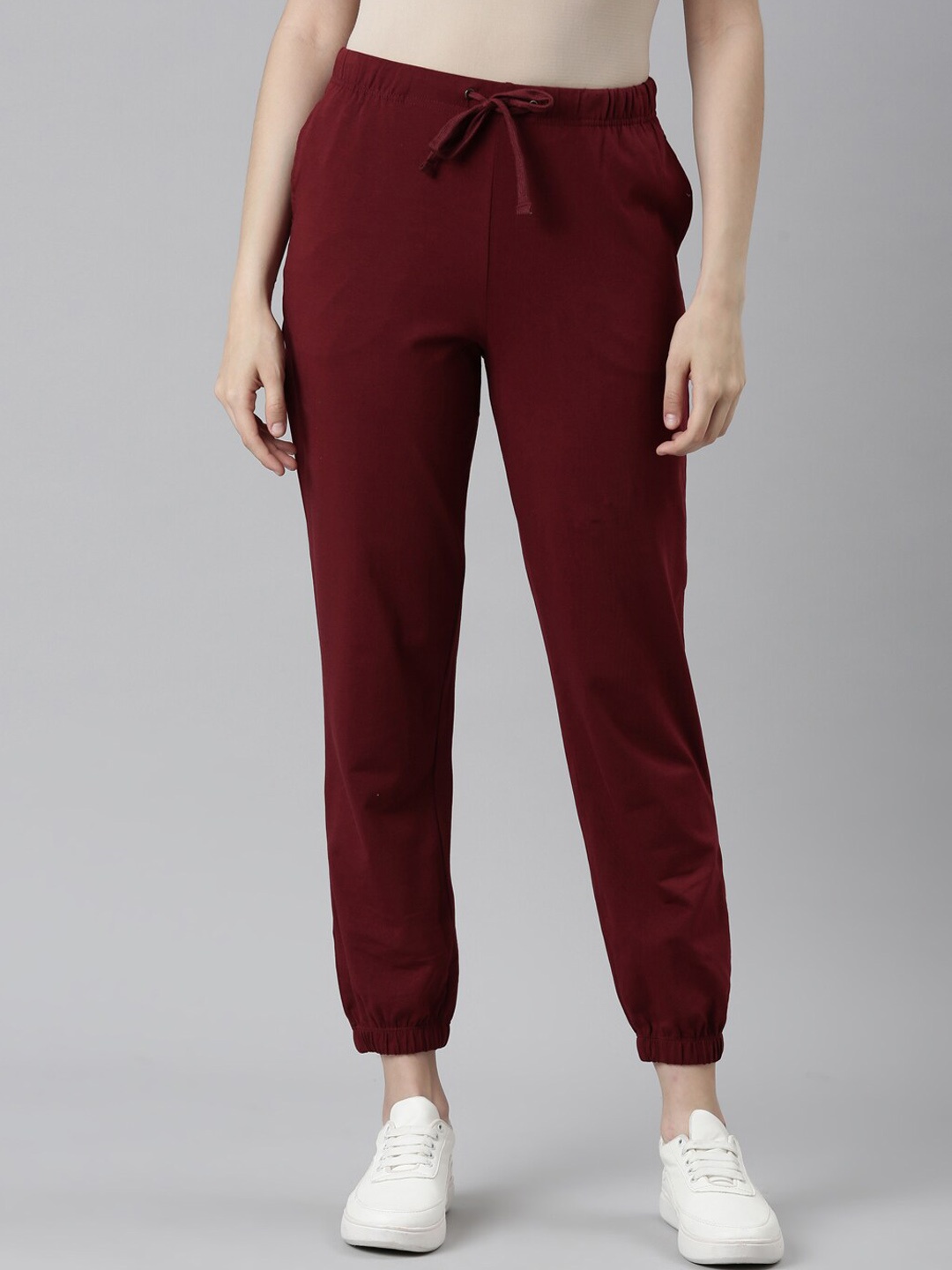 

Go Colors Women Mid-Rise Jogger, Maroon