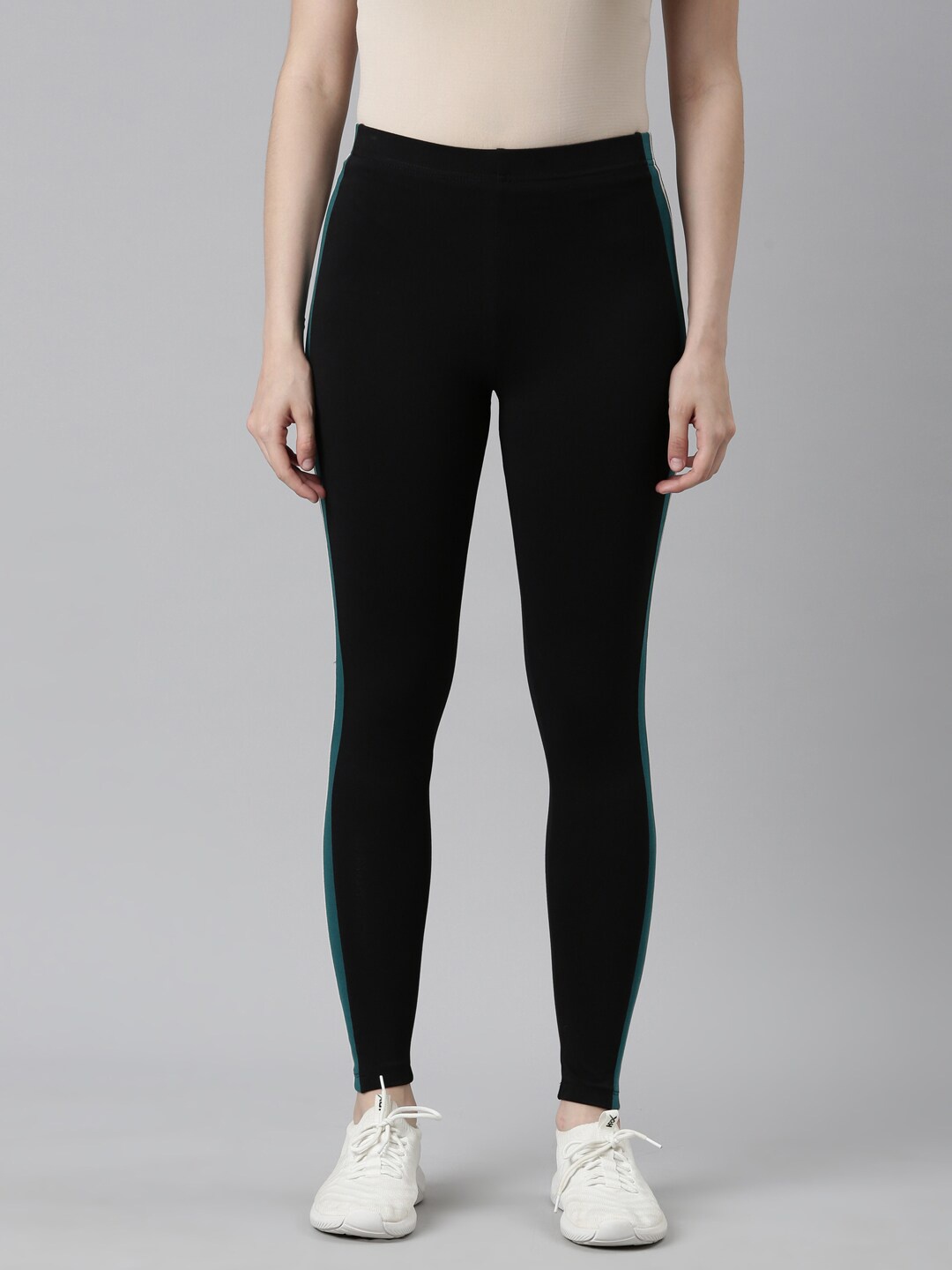 

Go Colors Mid Rise Ankle Length Active Leggings, Black