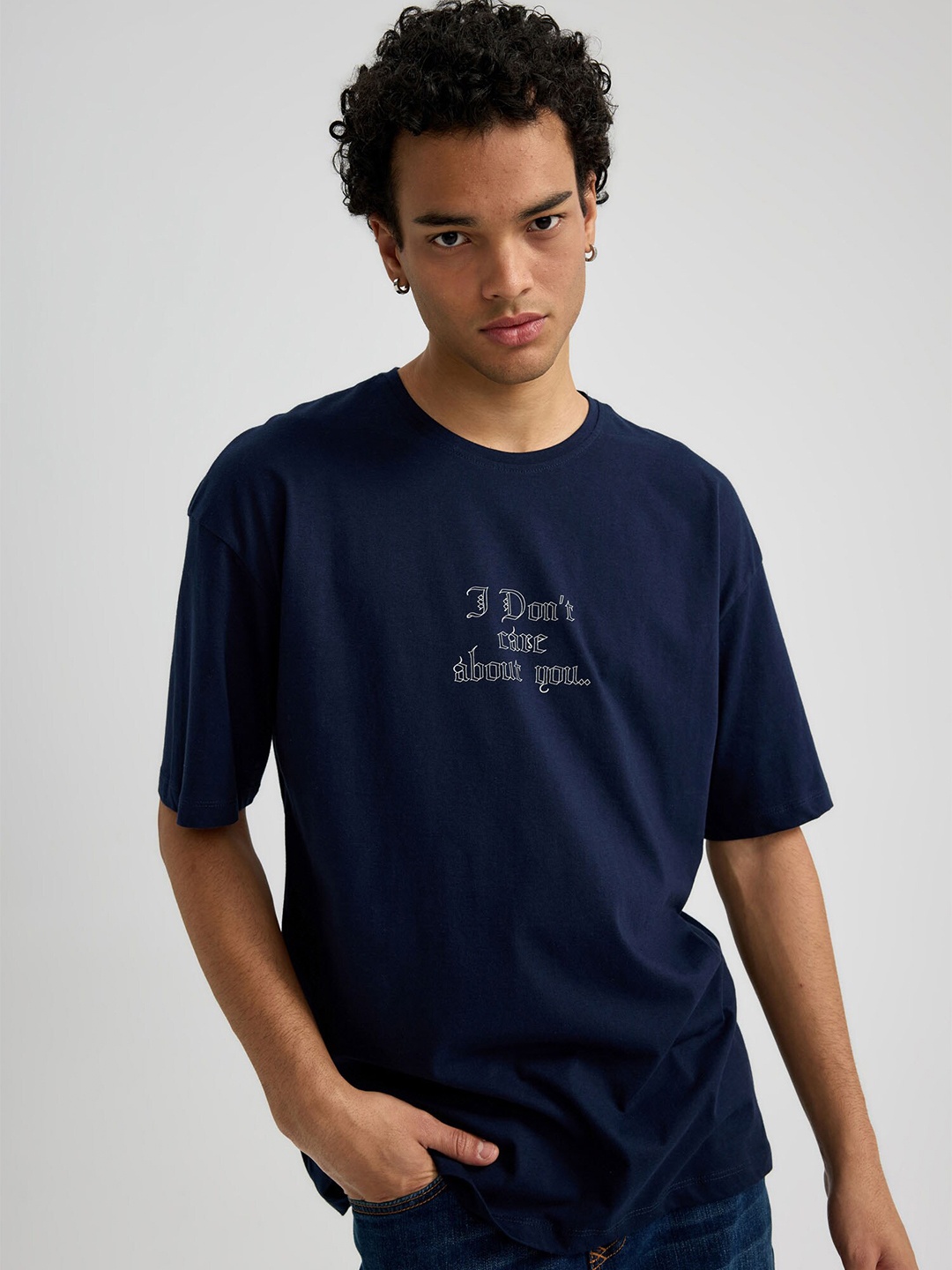 

DeFacto Men Typography Printed Pure Cotton T-shirt, Navy blue