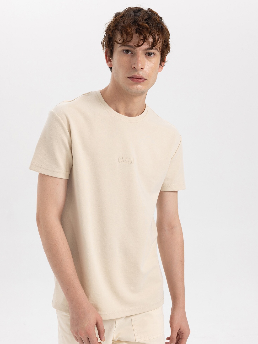 

DeFacto Round Neck Short Sleeves T-shirt, Cream
