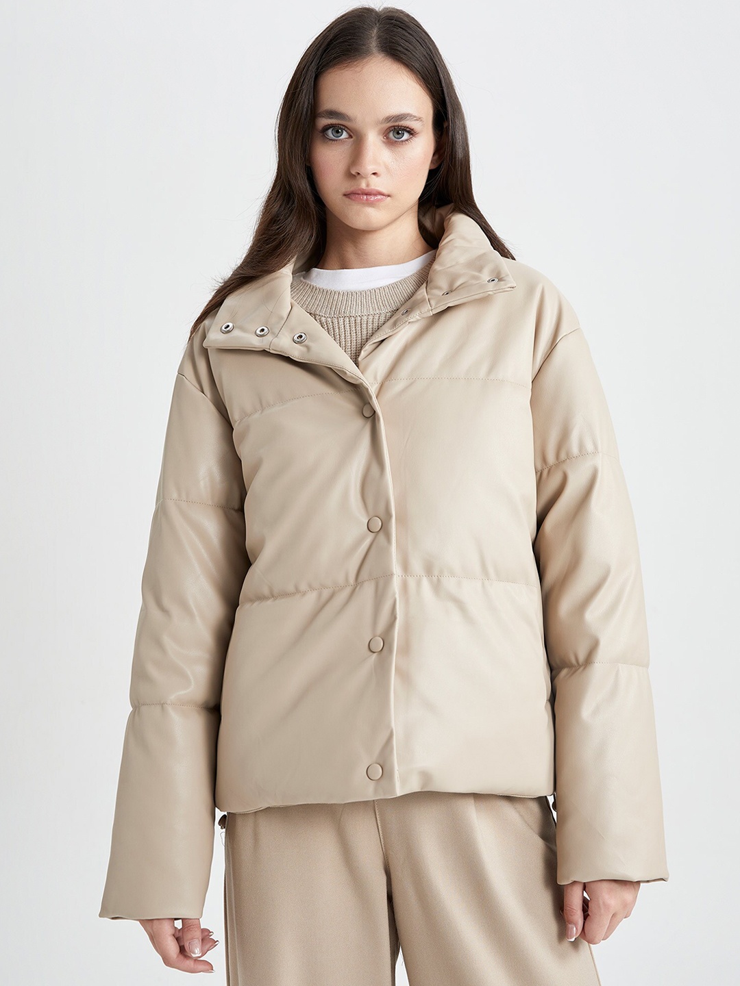 

DeFacto Spread Collar Long Sleeve Padded Jacket, Beige