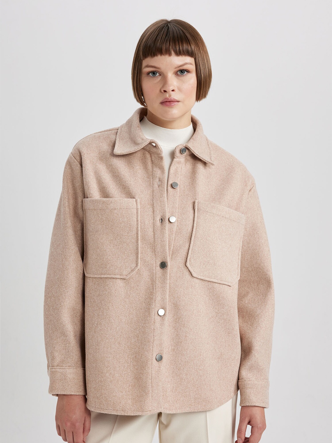 

DeFacto Spread Collar Long Sleeves Shackets, Beige