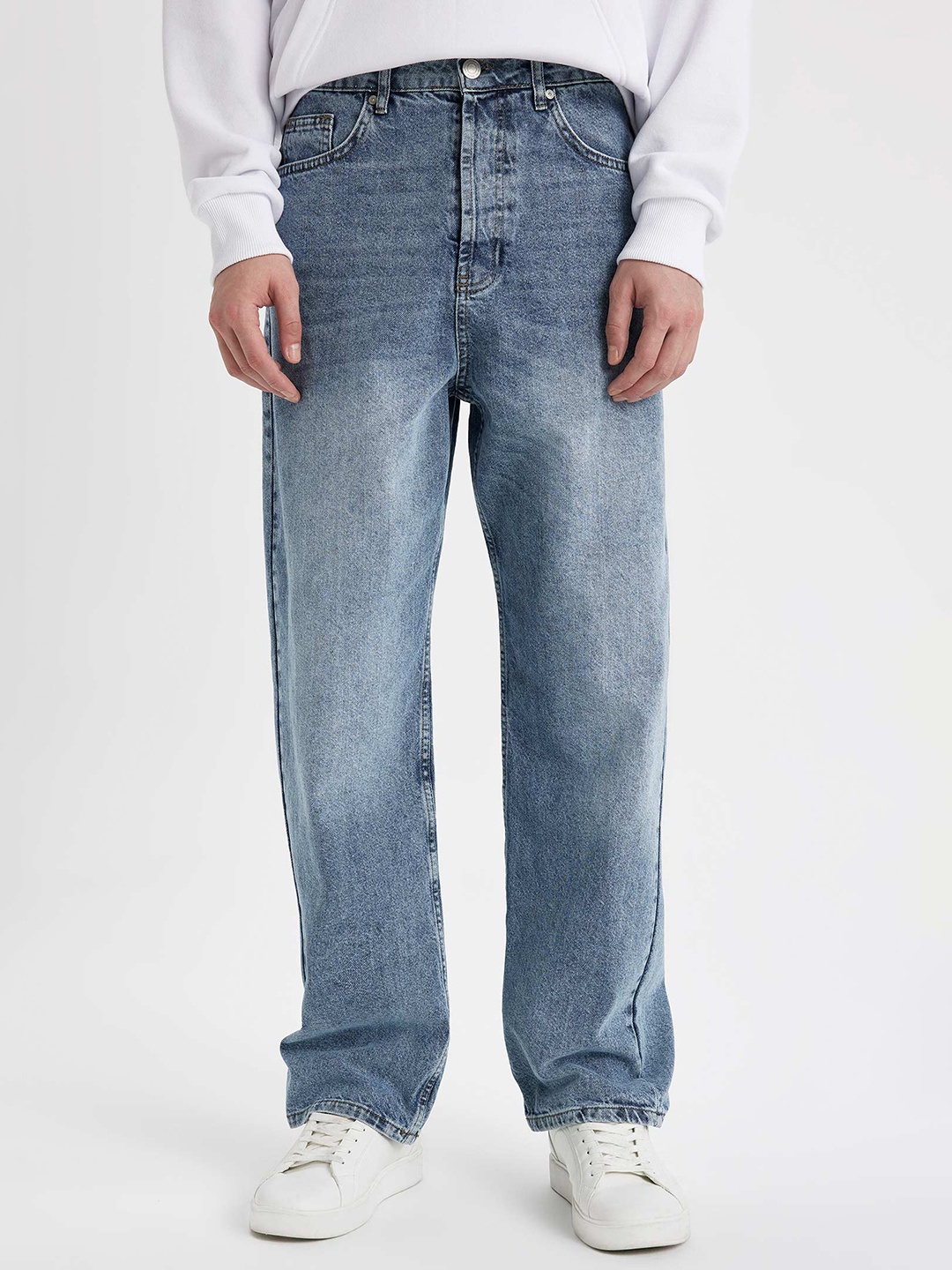 

DeFacto Men Regular Fit Clean Look Mid-Rise Cotton Jean, Blue