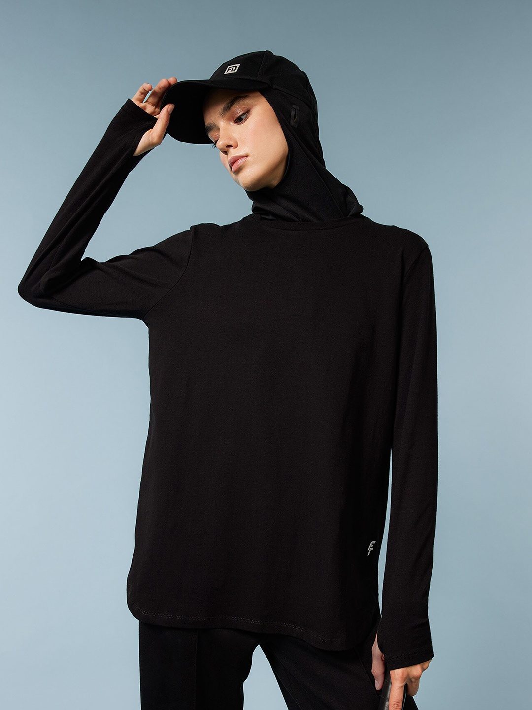 

DeFacto Round Neck Long Sleeves T-shirt, Black