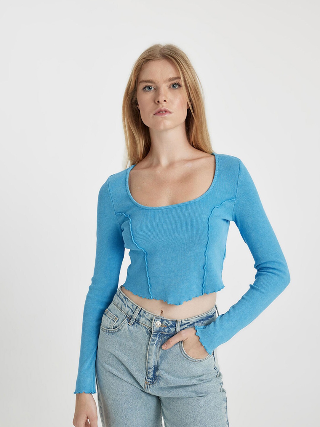 

DeFacto Scoop Neck Long Sleeves Fitted Crop Top, Blue