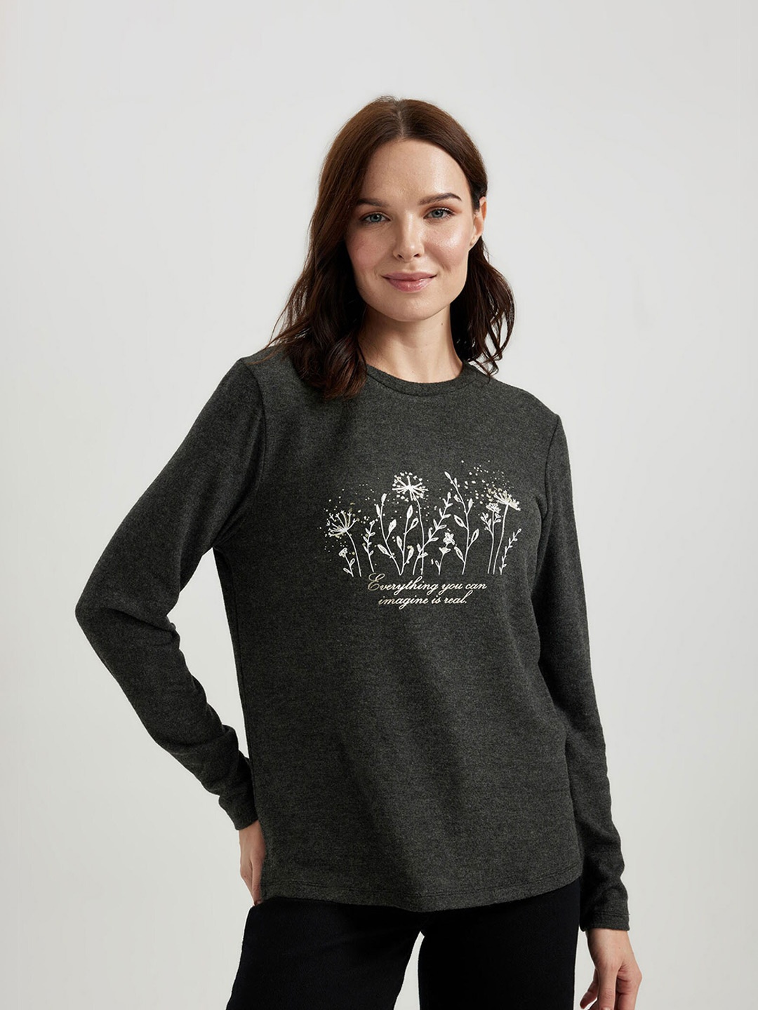 

DeFacto Graphic Printed Long Sleeves T-shirt, Black