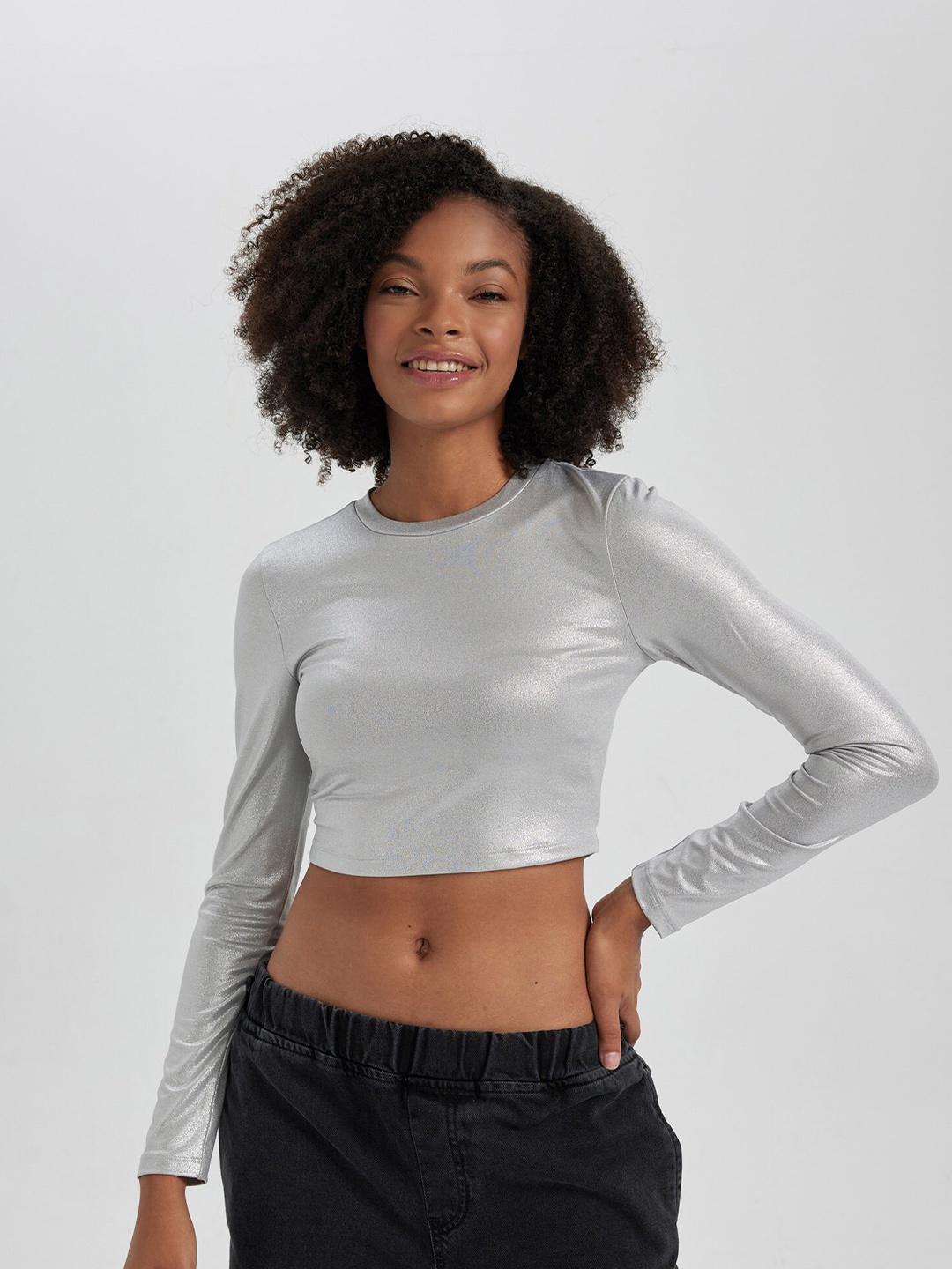 

DeFacto Round Neck Long Sleeves Crop Regular T-shirt, Silver