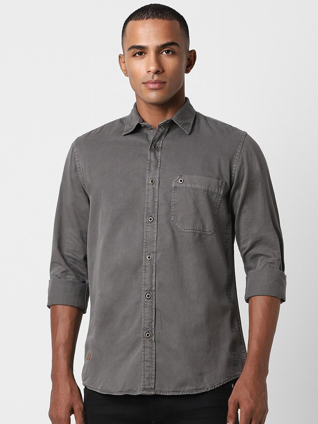 

Peter England Casuals Slim Fit Spread Collar Cotton Casual Shirt, Grey