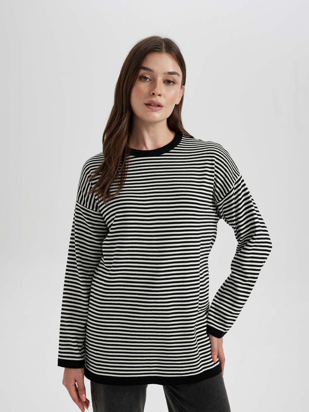 

DeFacto Striped Acrylic Pullover Sweater, Black
