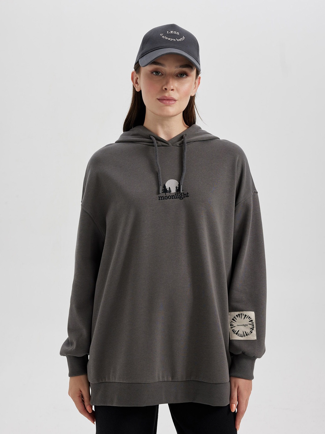 

DeFacto Hooded Pullover Sweatshirt, Grey