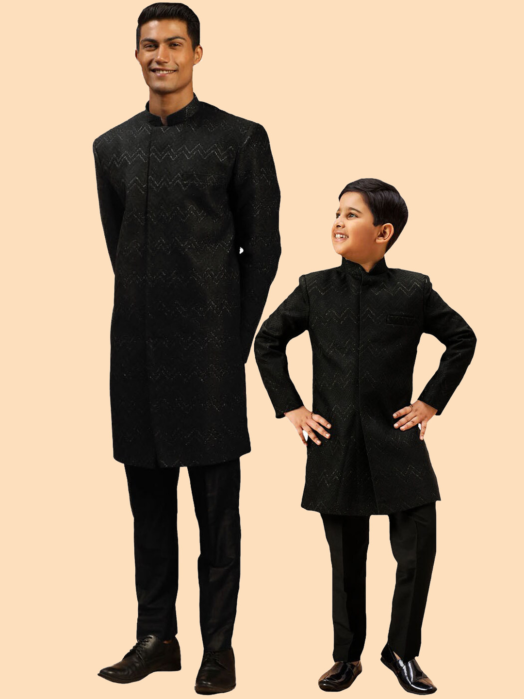 

VASTRAMAY Boys Self-Designed Glitter Indo Western Sherwani Set, Black