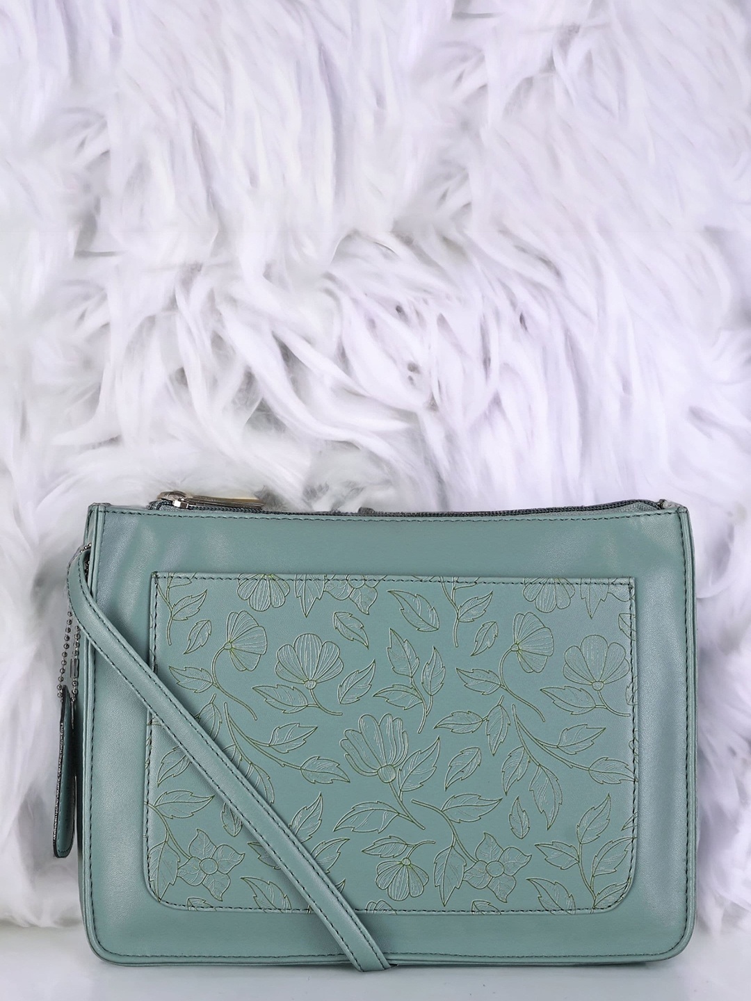 

DressBerry Green Structured Handheld Bag
