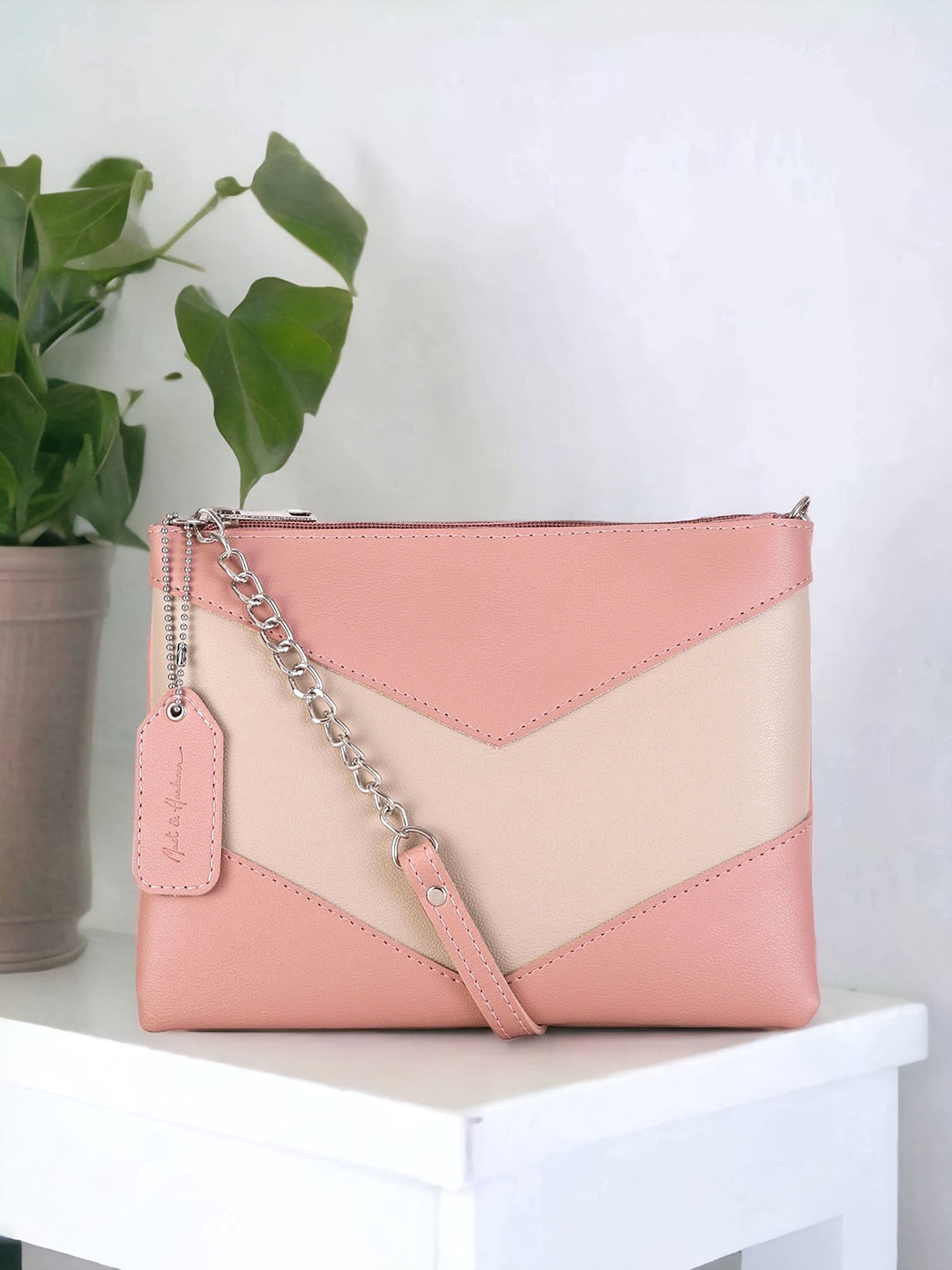 

Mast & Harbour Structured Sling Bag, Pink