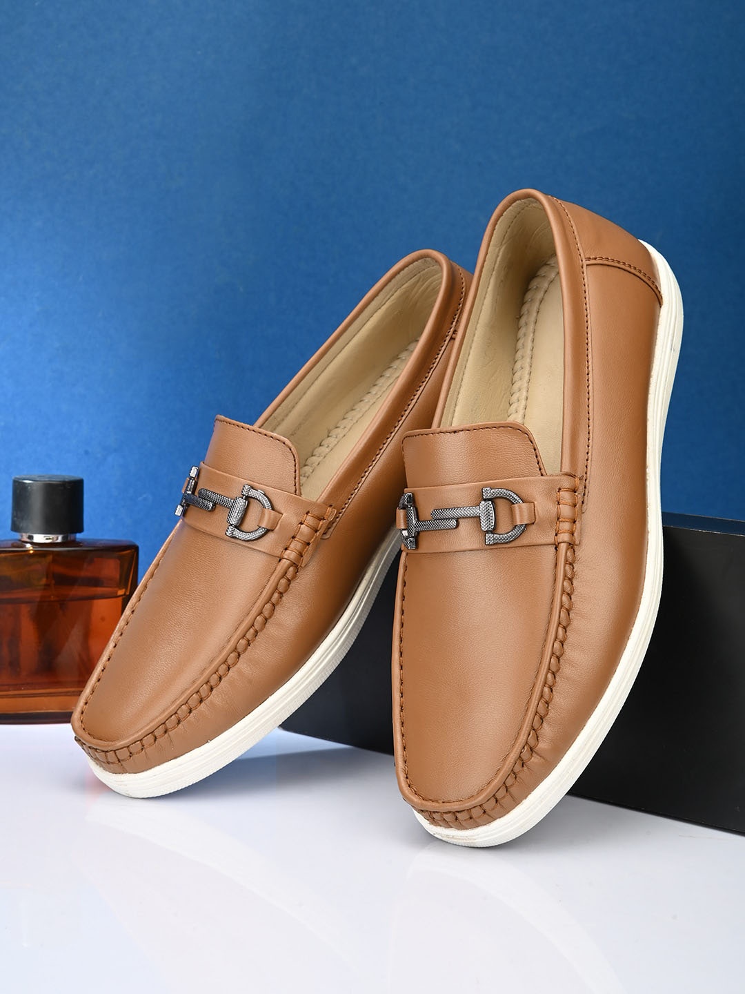 

INVICTUS Men Lightweight Leather Horsebit Loafers, Tan