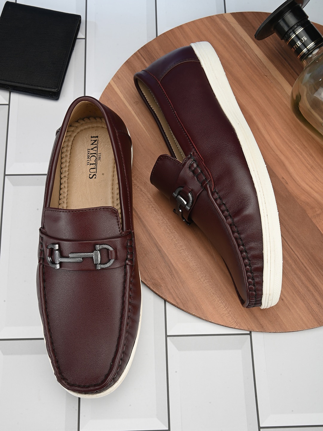 

INVICTUS Men Lightweight Leather Horsebit Loafers, Brown