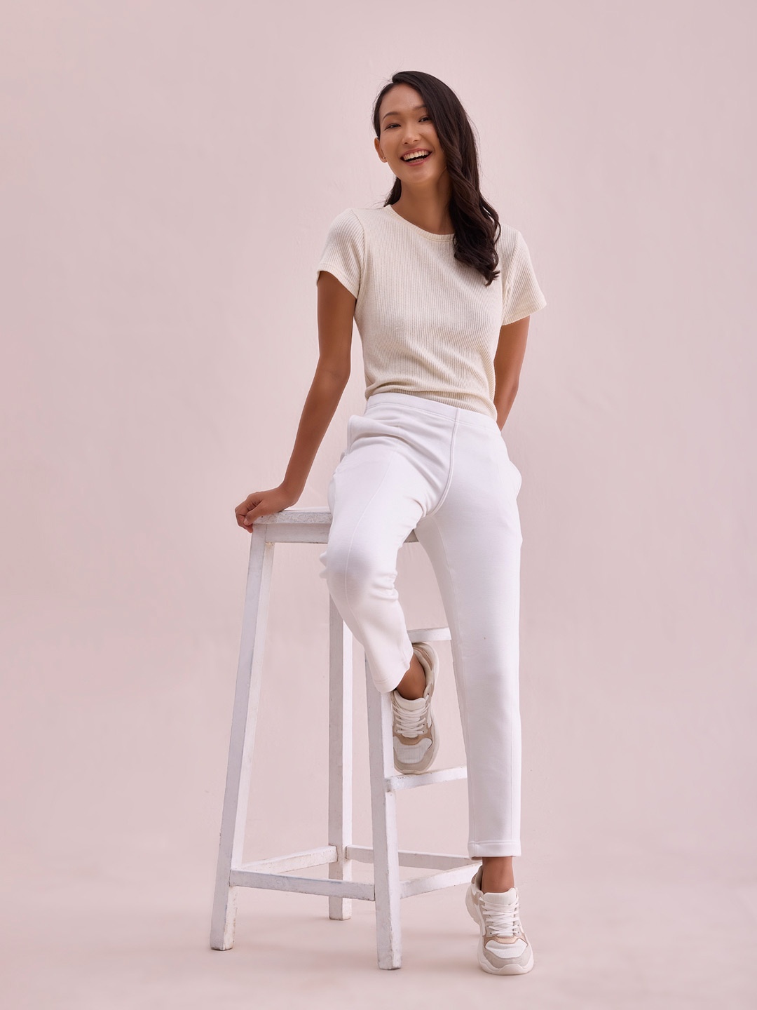 

Go Colors Women Tailored Tapered Fit Trousers, White