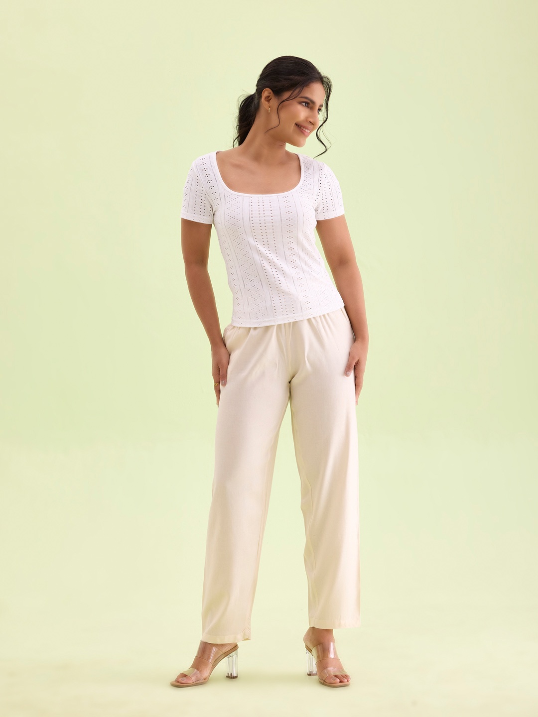 

Go Colors Women Relaxed Loose Fit Trousers, Beige
