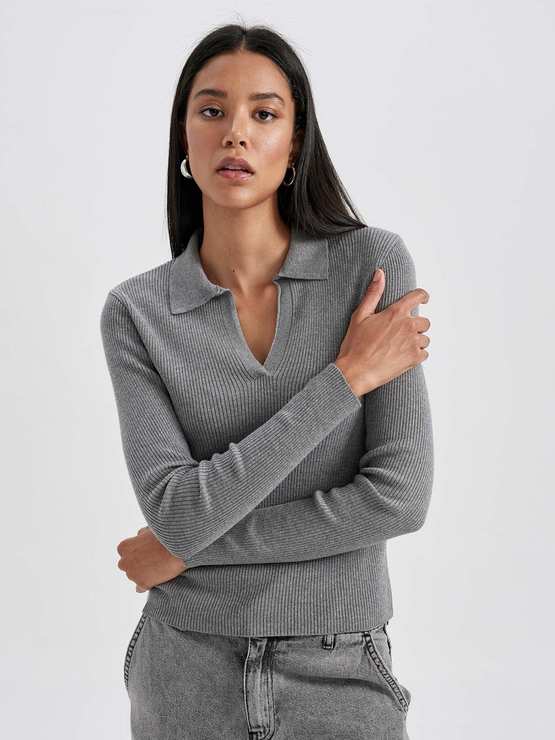 

DeFacto Self Design Spread Collar Long Sleeves Pullover, Grey