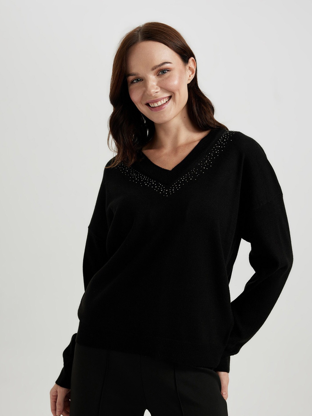 

DeFacto V-Neck Acrylic Pullover Sweater, Black