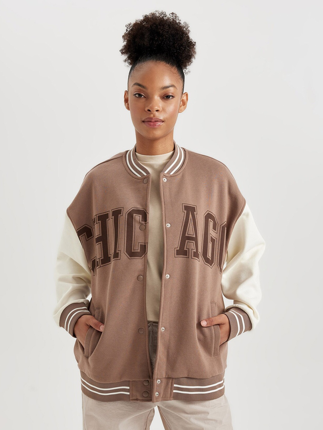 

DeFacto Typography Printed Open Front Sweatshirt, Beige