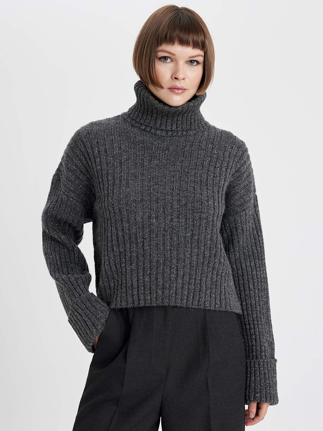 

DeFacto Ribbed Turtle Neck Pullover Sweater, Grey