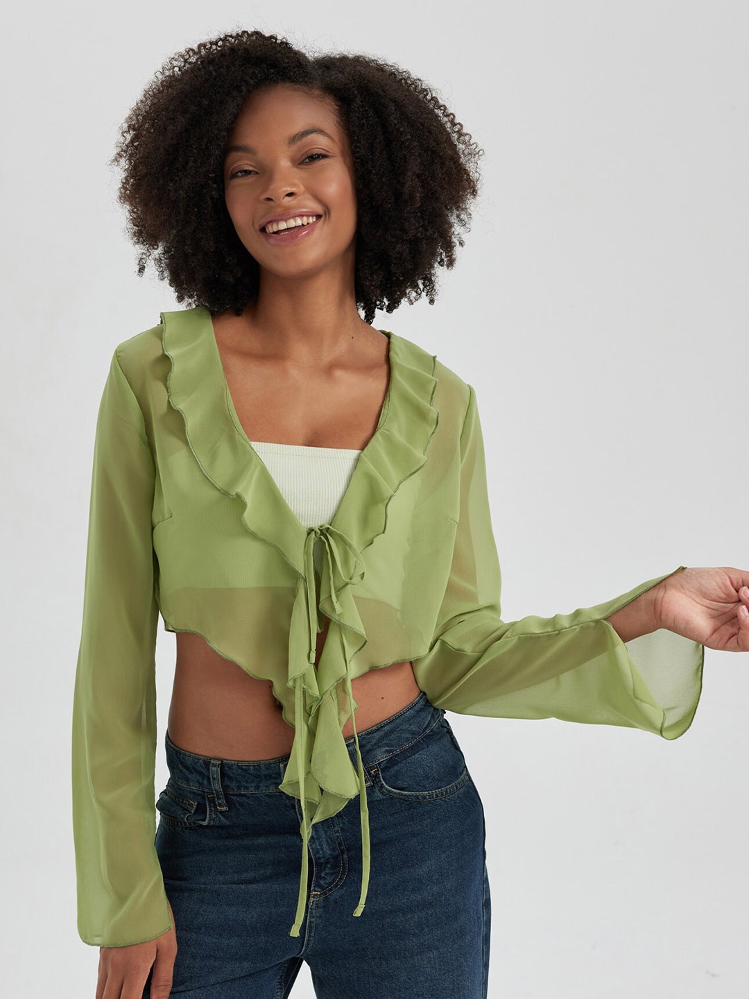 

DeFacto Ruffles Detailed Crop Tie-Up Shrug, Green