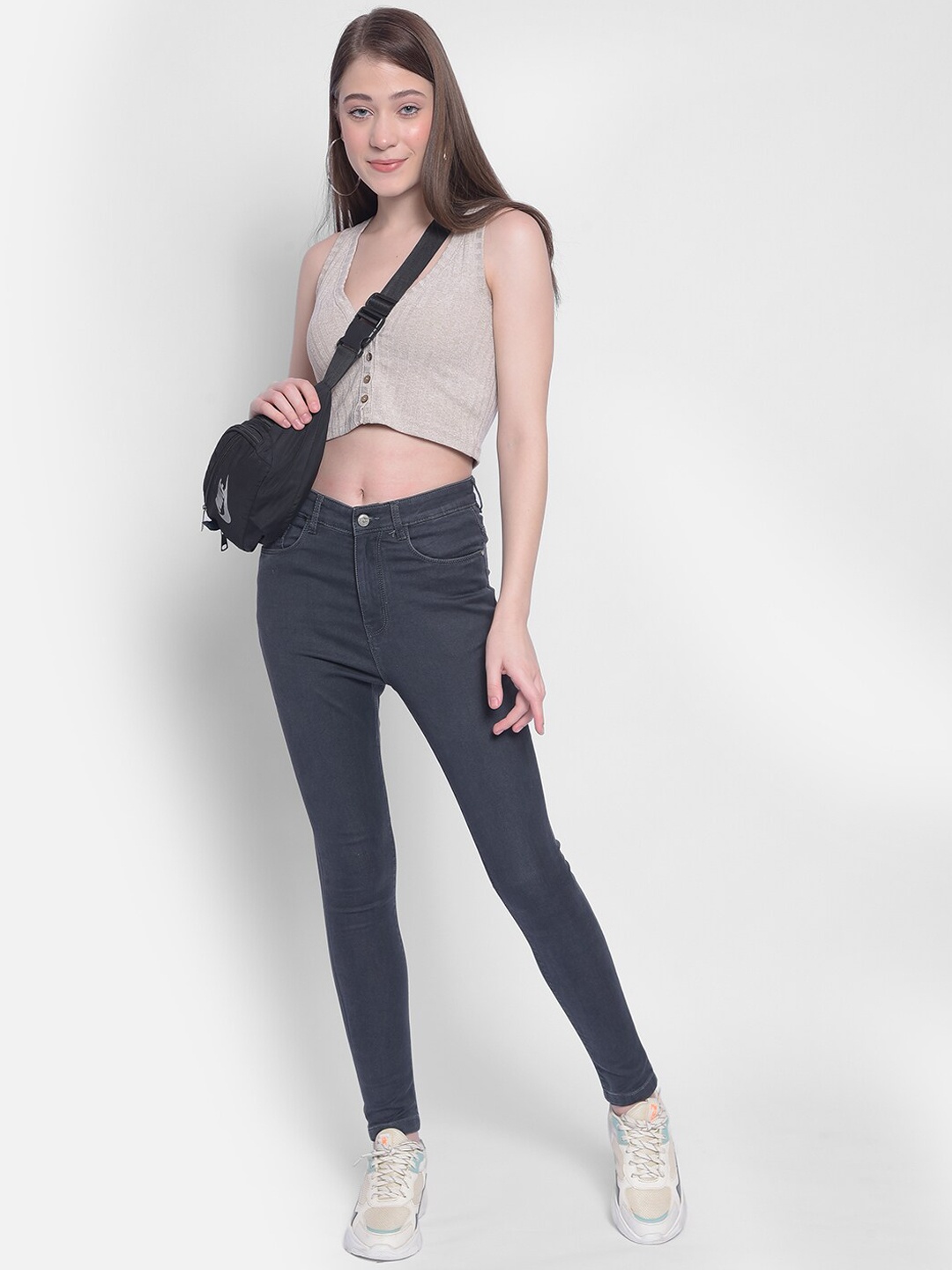 

Crimsoune Club Women Mid-Rise Skinny Fit Stretchable Jeans, Grey