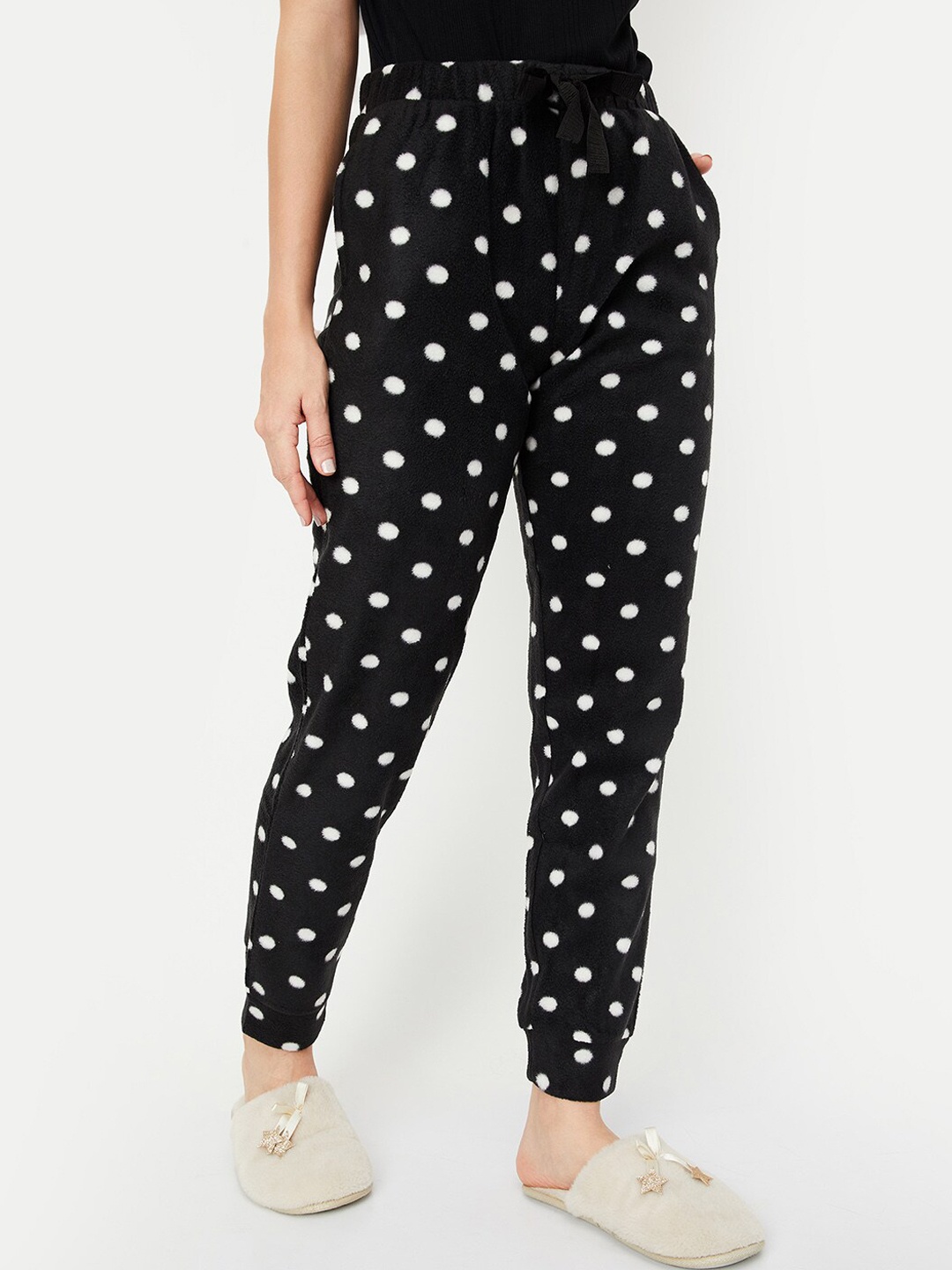 

max Women Polka Dots Printed Mid Rise Lounge Pant, Black