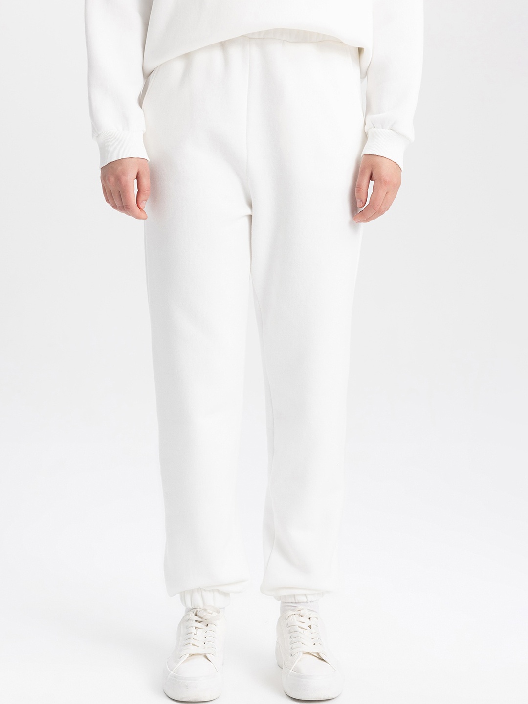 

DeFacto Women Mid-Rise Regular Fit Joggers, White