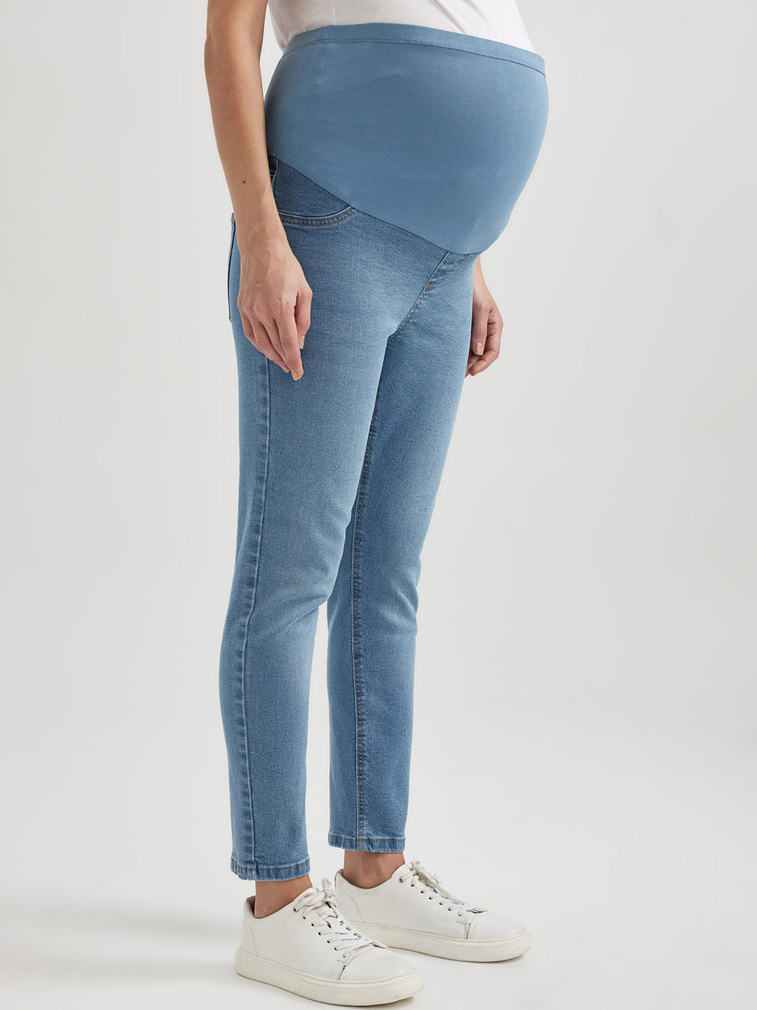

DeFacto Women Maternity High-Rise Clean Look Stretchable Jeans, Blue