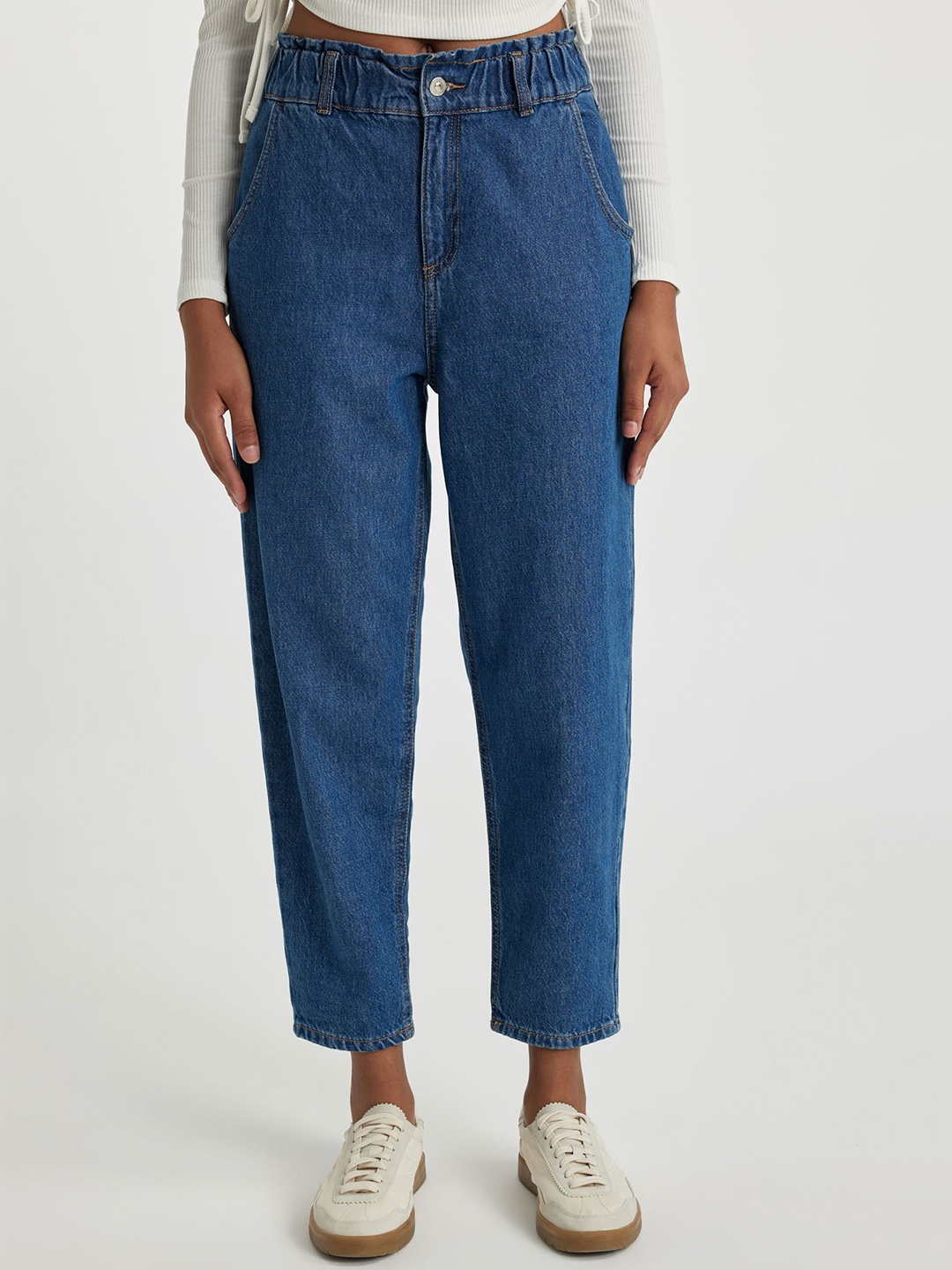 

DeFacto Women Mid-Rise Clean Look Pure Cotton Cropped Jeans, Blue