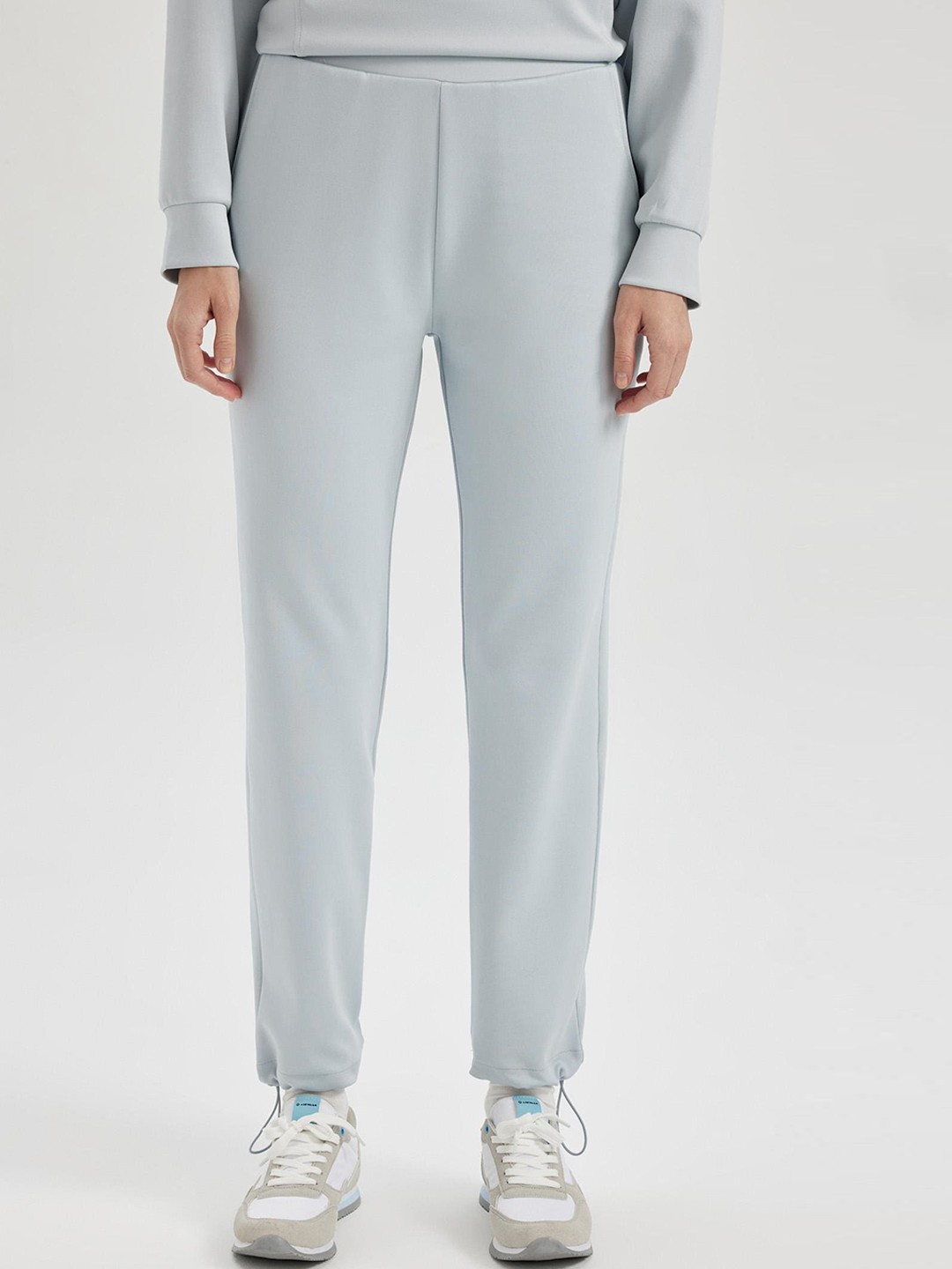 

DeFacto Women Mid-Rise Regular Fit Track Pants, Grey