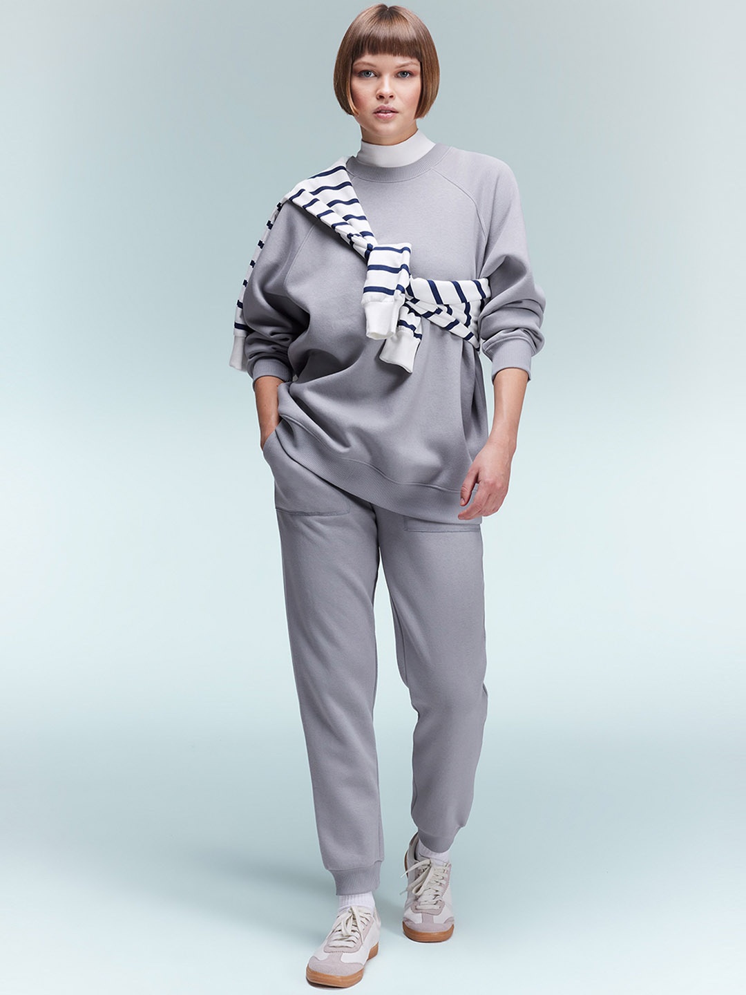 

DeFacto Women Mid Rise Joggers, Na