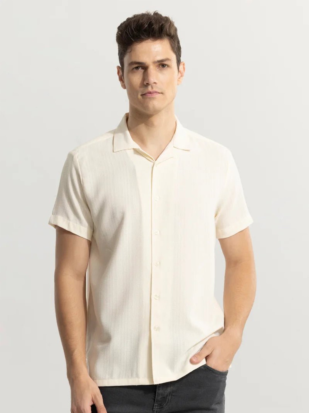 

Snitch Cream-Coloured Classic Casual Shirt