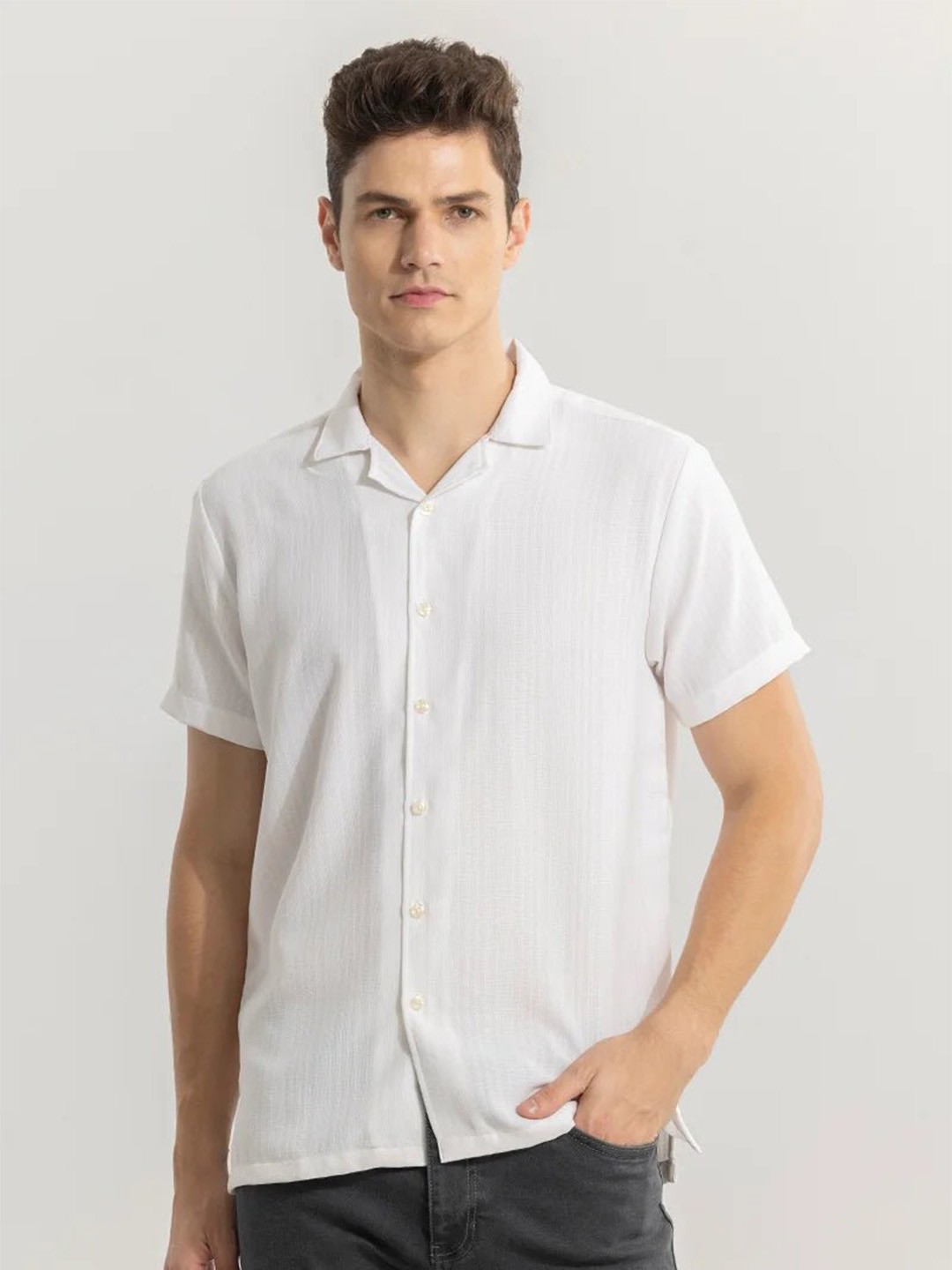 

Snitch White Classic Cuban Collar Casual Shirt