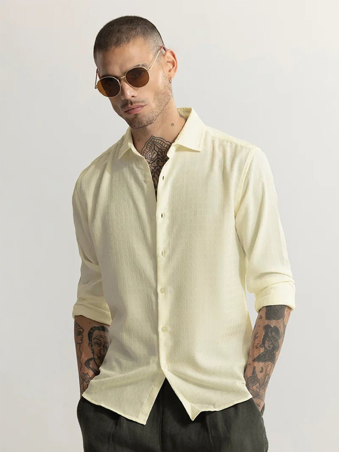 

Snitch Cream Coloured Classic Slim Fit Pure Cotton Casual Shirt