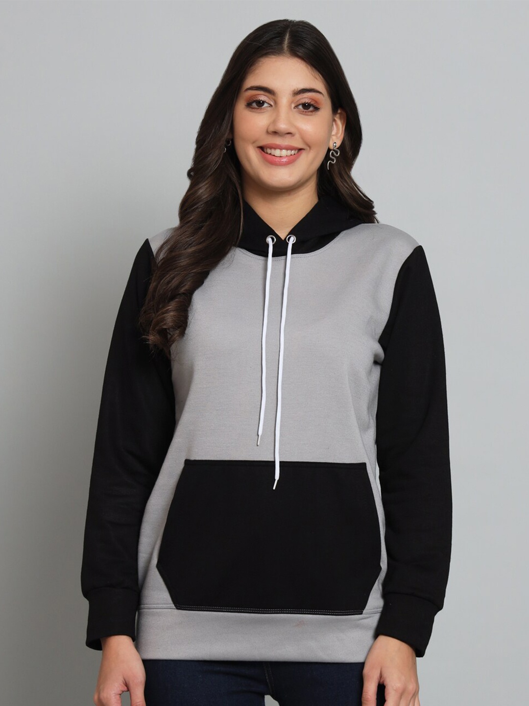 

Funday Fashion Hooded Fleece Pullover Sweatshirt, Black