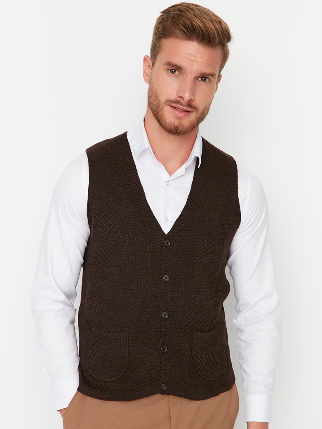 

Trendyol Sleeveless V-Neck Acrylic Waistcoat, Brown