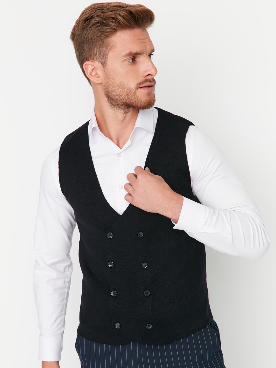 

Trendyol Sleeveless V-Neck Acrylic Waistcoat, Black