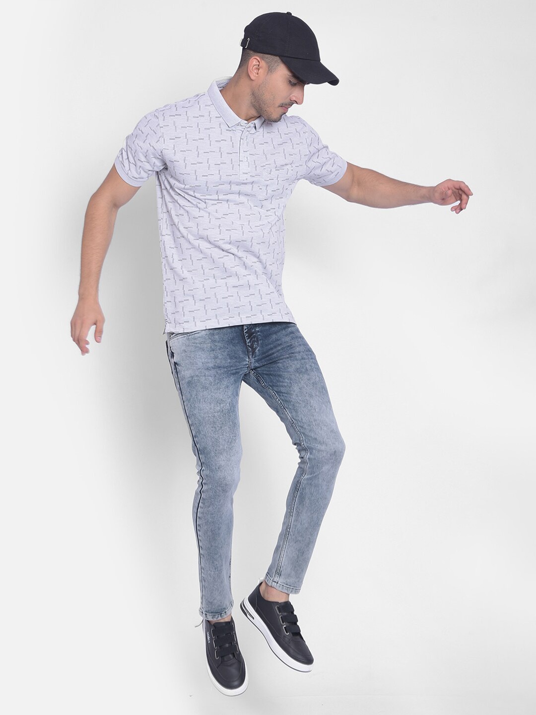 

Crimsoune Club Geometric Printed Polo Collar Pocket Slim Fit T-shirt, Grey