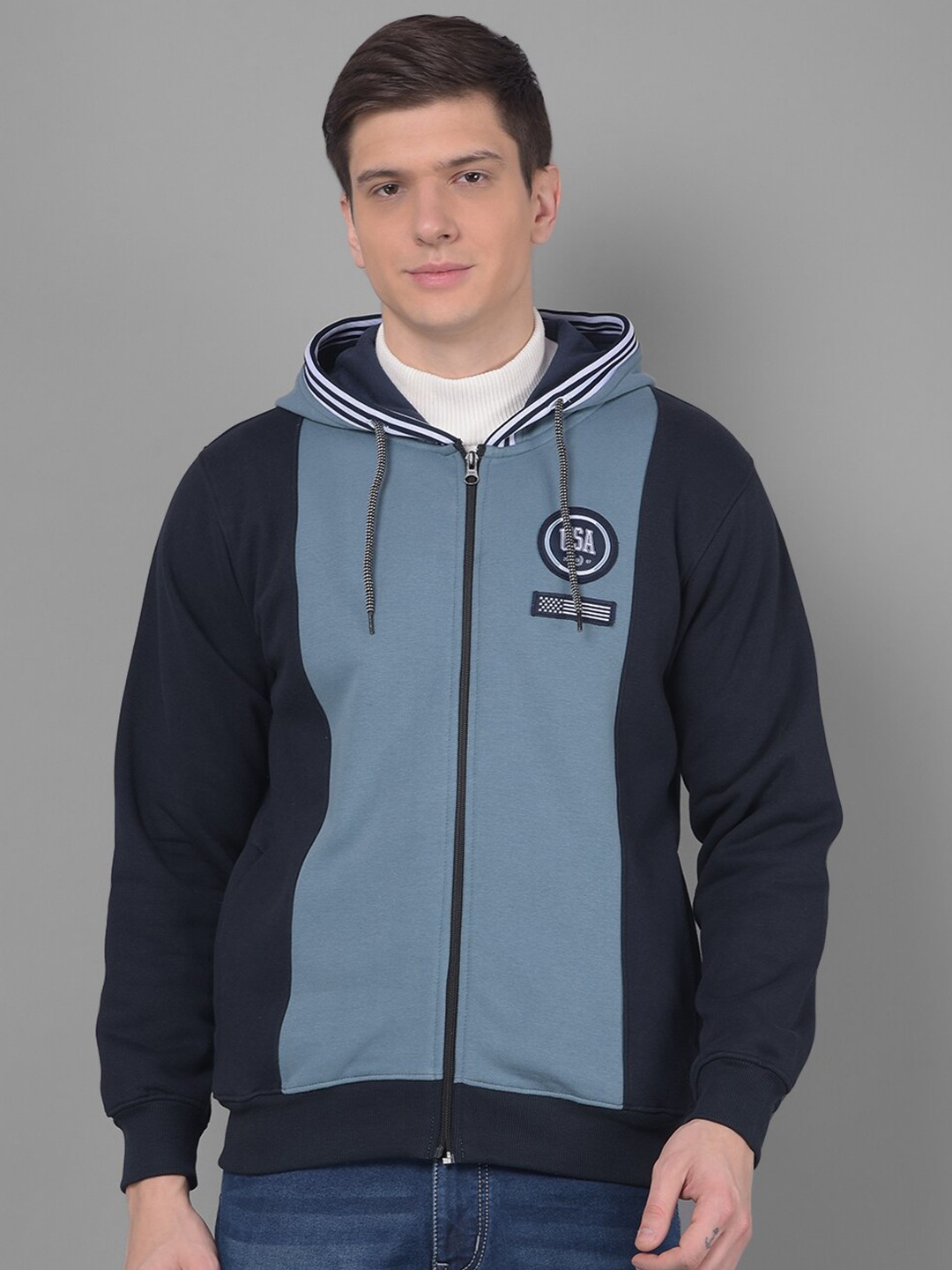 

COBB Colourblocked Long Sleeves Cotton Sweatshirt, Blue