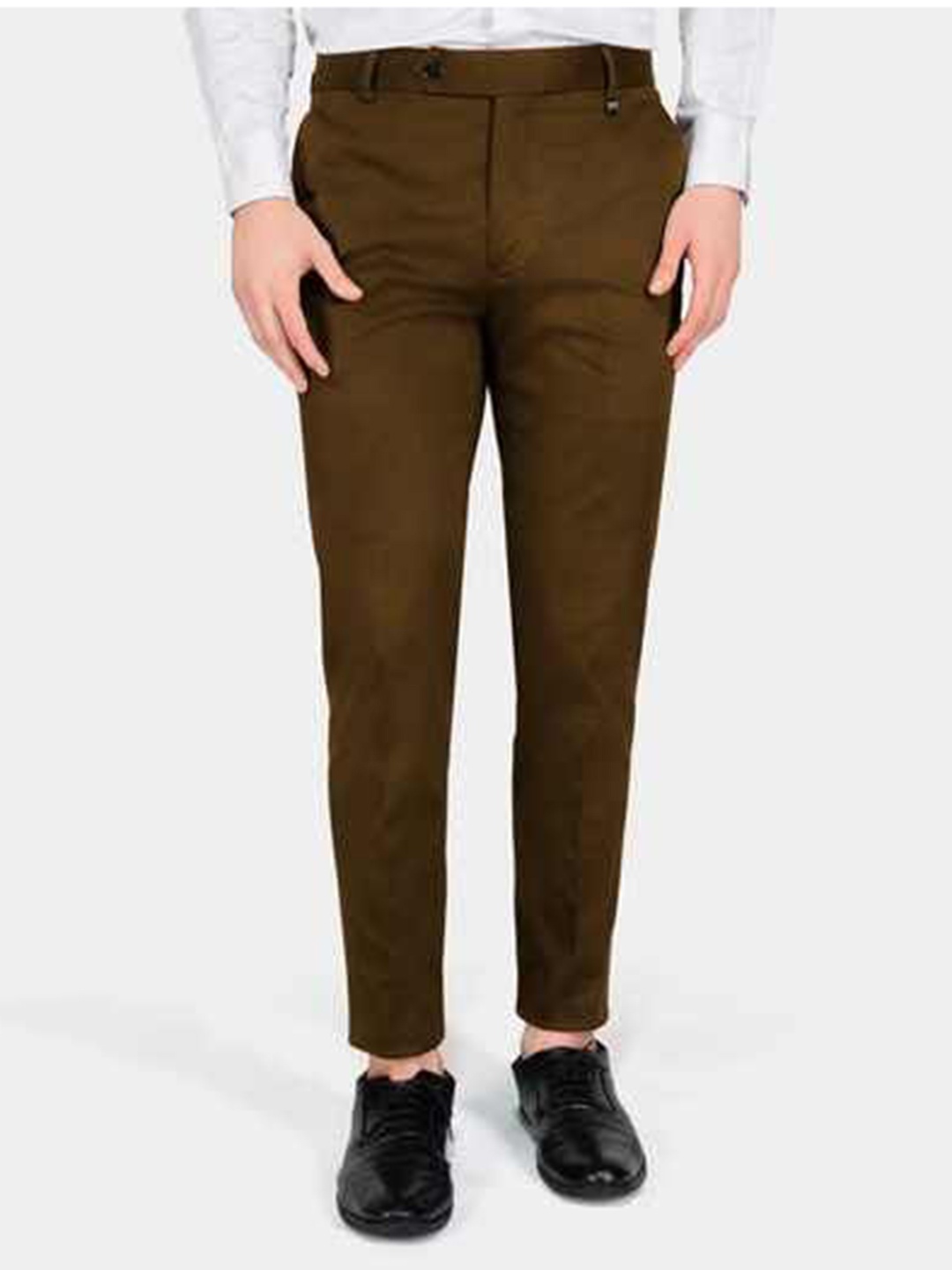 

FRENCH CROWN Men Mid-Rise Relaxed Wrinkle Free Chambray Cotton Trousers, Brown