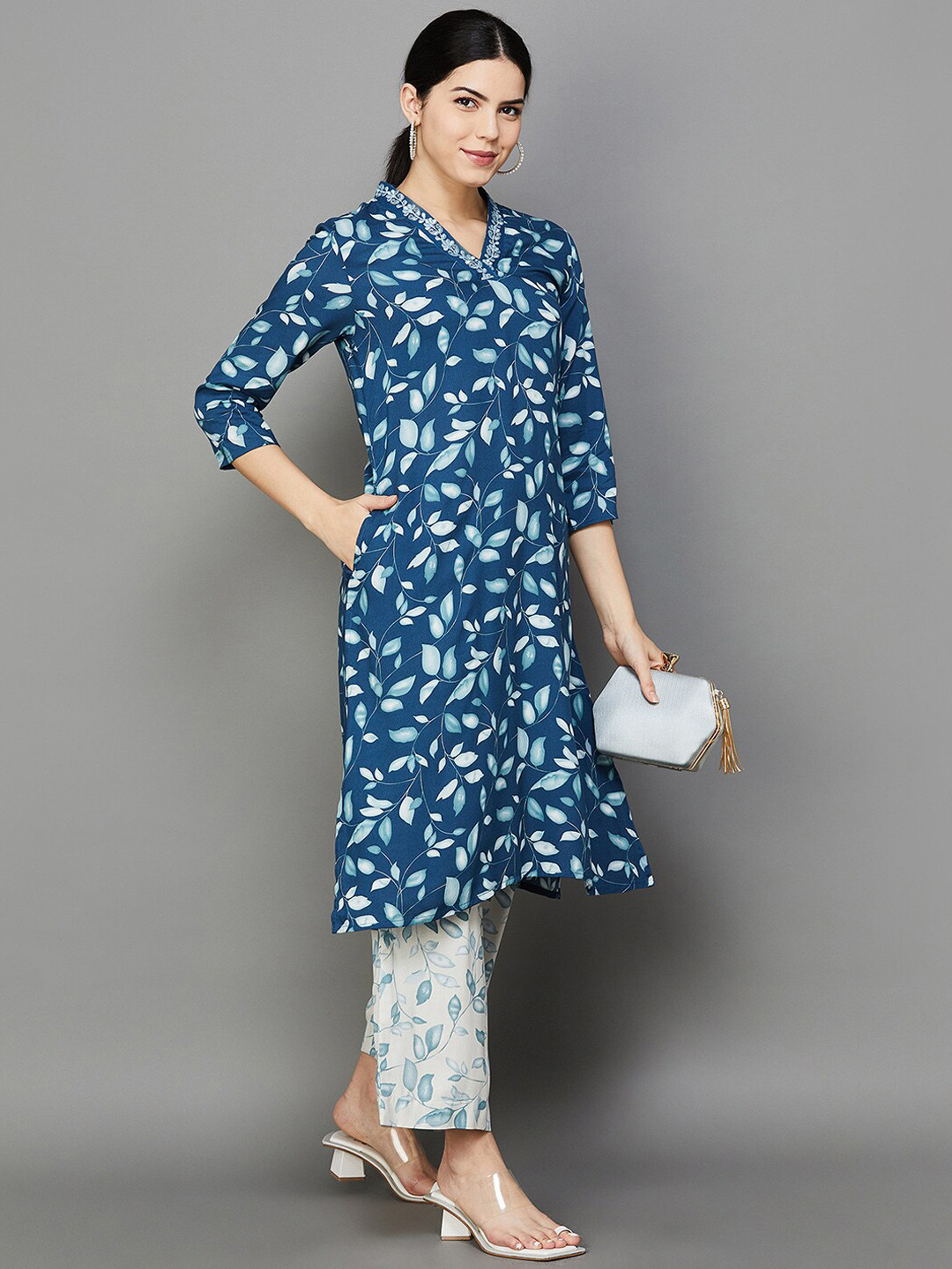 

Melange by Lifestyle Floral Printed Kurta With Palazzo, Blue