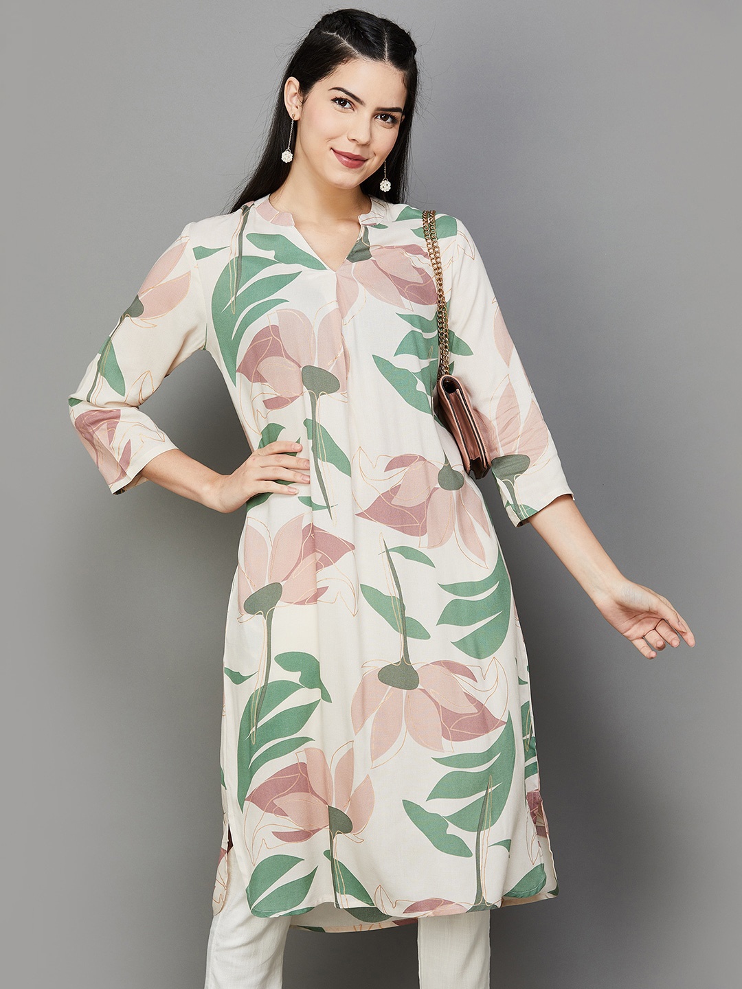 

Melange by Lifestyle Floral Motifs Printed A-Line Kurta, Peach
