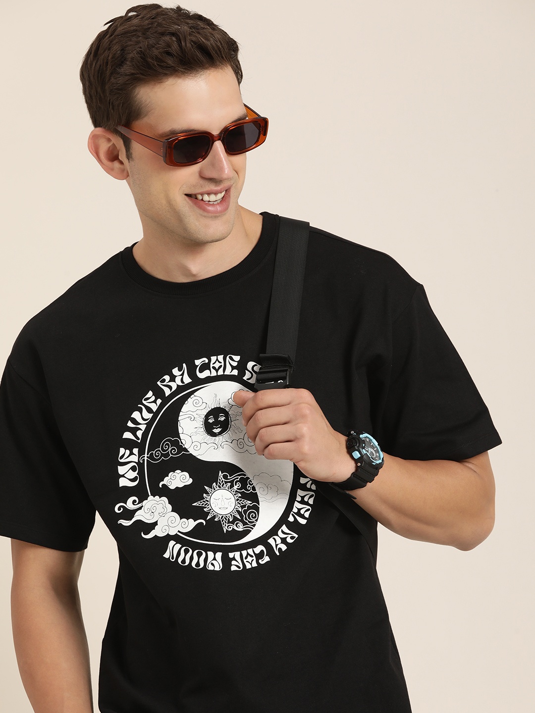 

HERE&NOW Men Graphic Printed Boxy Pure Cotton T-shirt, Black